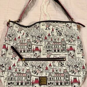 Dooney & Bourke Disney Minnie in Paris